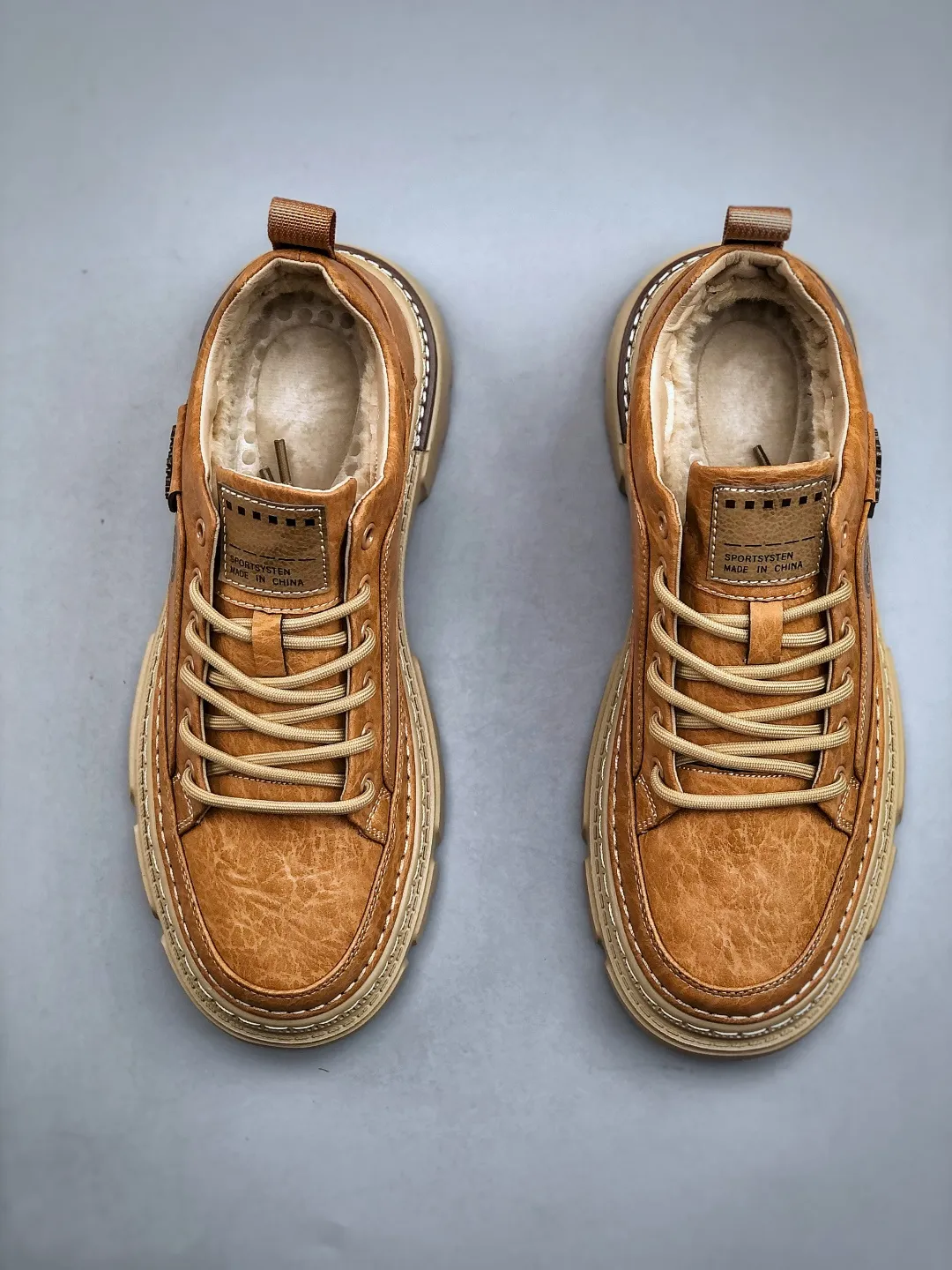Local pickup 💰 520 supports store Timberland/Timberland classic 25ss new low-top (plus velvet) classic re-creation, brand new upgrade, Guangdong factory quality, original box and original packaging. The fabric is made of Italian 🇮🇹 top frosted mesh. It is paired with anti-odor and anti-corrosion genuine leather latex insoles to give you a perfect wearing experience. High-quality and durable, a must-have for sportsmen. Specially designed to handle handsomeness. High-quality and first-class foot feel. Exclusive supply Official item number: TB23066 Size: 39 40 41 42 43 44
